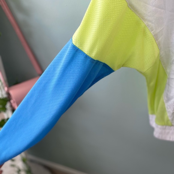 Columbia Sportswear Windbreaker Jacket - Picture 7 of 7